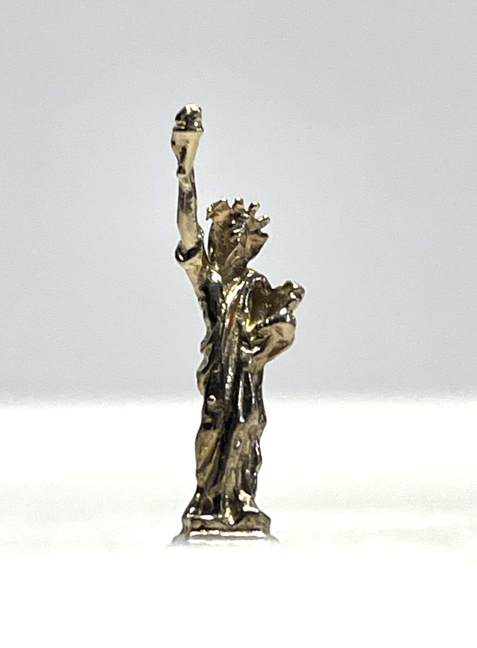 Vintage Sterling Silver Gold Tone Statue of Liberty Charm Pendant 1" 2.35g